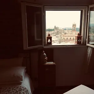 Casa Tipica Siciliana Patronale Tremetrisoprailcielo Con Vista, Colazione Interna In Terrazzo Panoramico Frühstückspension